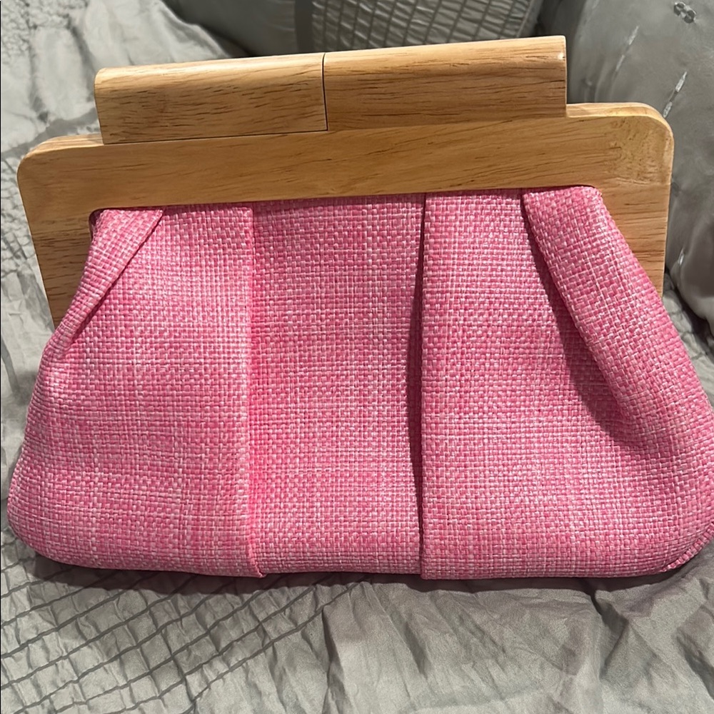 Shiraleah Pink Textured Clutch with Wooden Handle